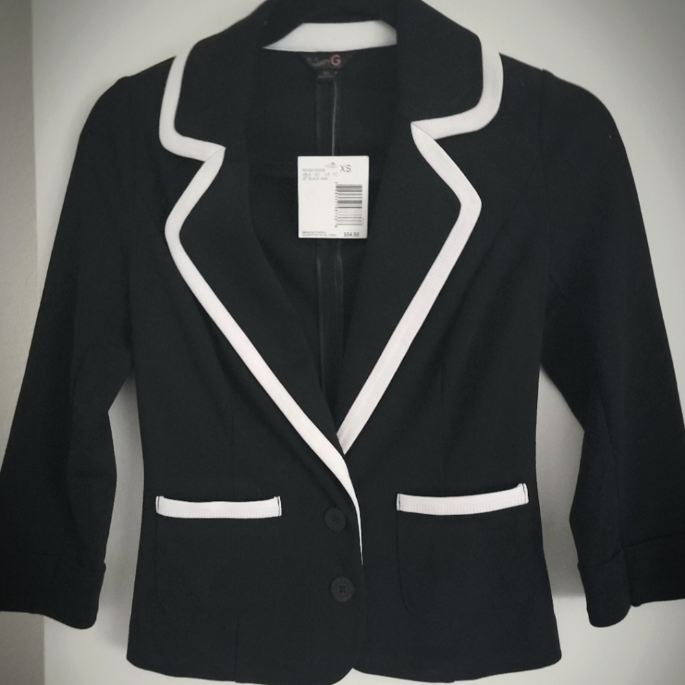 GUESS Black and white Suit Jacket